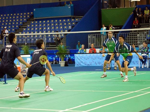 Afbeelding van Badminton wedstrijdnet: 3 netten op 1 rij