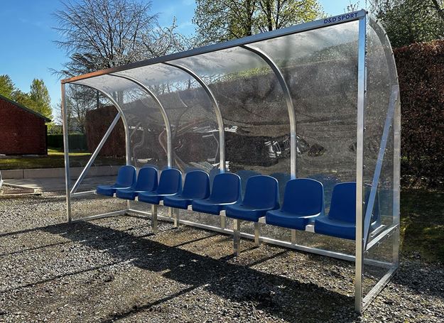 Afbeelding van Stockverkoop Dugout Compact 4m met zitjes